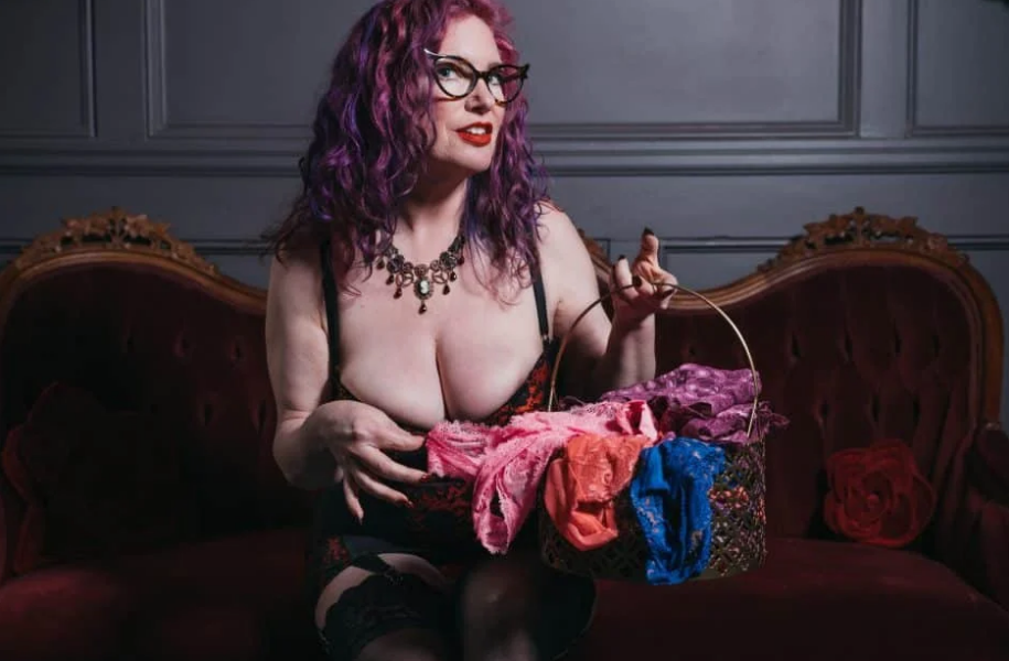 Natasha Strange Portland Dominatrix SIssification
